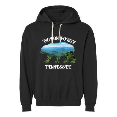 Pigeon Forge Tennessee Bear Great Smoky Mountains Souvenirs Gift Garment-Dyed Fleece Hoodie