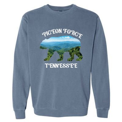 Pigeon Forge Tennessee Bear Great Smoky Mountains Souvenirs Gift Garment-Dyed Sweatshirt