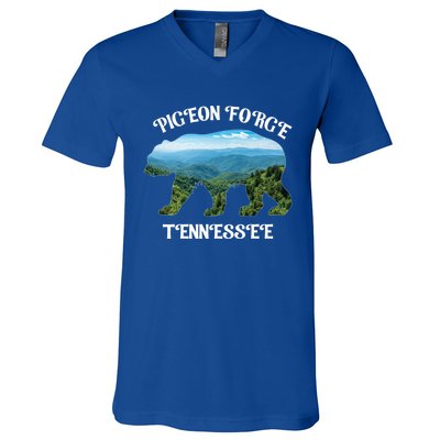 Pigeon Forge Tennessee Bear Great Smoky Mountains Souvenirs Gift V-Neck T-Shirt