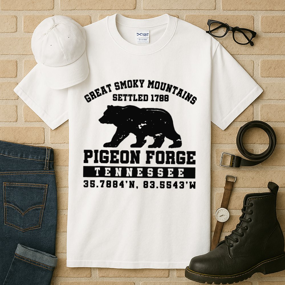Pigeon Forge Tennessee Bear Great Smoky Mountains Tall T-Shirt