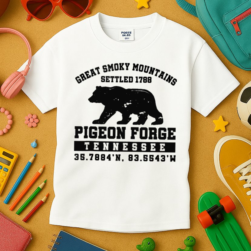 Pigeon Forge Tennessee Bear Great Smoky Mountains Kids T-Shirt