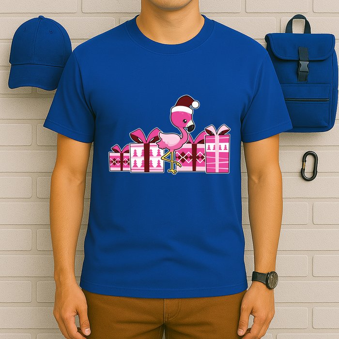 Pink Flamingo With Presents Cute Flamingo Christmas Cool Gift T-Shirt