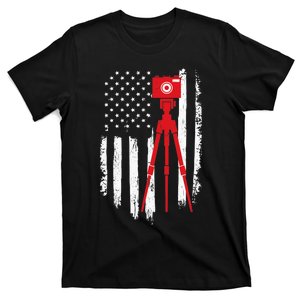 Photographer Gift Distressed American Flag Photographer T-Shirt