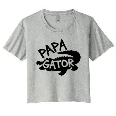 Papa Gator Dad Fathers Day Alligator Daddy Crocodile Cool Gift Women's Crop Top Tee