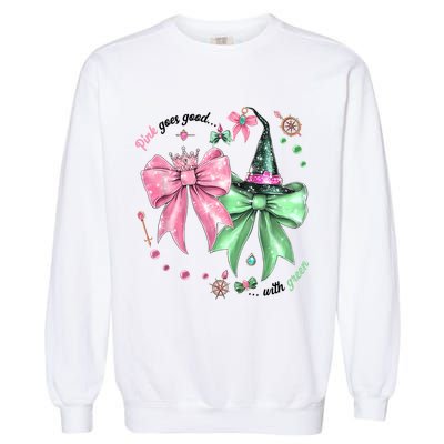 Pink Goes Good With Green Funny Halloween Witch Garment-Dyed Sweatshirt