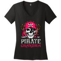 Pirate Grandma Halloween Skull Pirate Costume Family Women's V-Neck T-Shirt