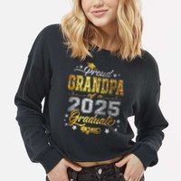 Proud Grandpa Of Class Of 2025 Graduate 2025 Senior Grandpa Cropped Pullover Crew