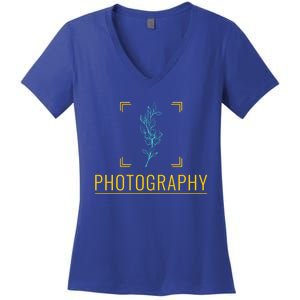 Photography Gift Photographer Great Gift Women's V-Neck T-Shirt