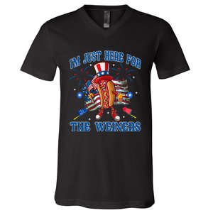 Patriotic Hot Dog I'm Just Here For The Wieners 4th Of July V-Neck T-Shirt