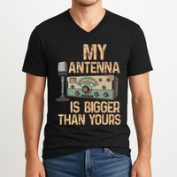 Pride Ham Radio Operator  My Antenna Isn Bigger Than Yours  V-Neck T-Shirt