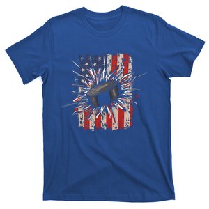 Patriotic Ice Hockey Puck Usa Flag Ice Hockey Fans Gift T-Shirt