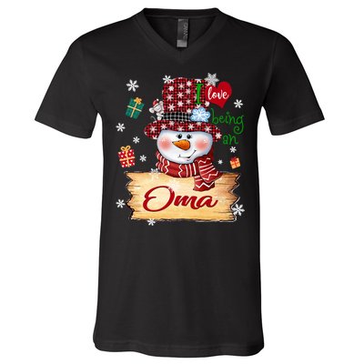 Personalized I Love Being Oma Snowman Grandma Xmas Long Sleeve V-Neck T-Shirt