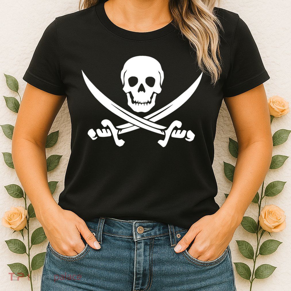 Pirate Skull & Cross Swords Womens T-Shirt