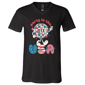 Party In The USA Retro 4th Of July Groovy Patriotic Fourth Of July V-Neck T-Shirt