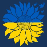 Peace in Ukraine Sunflower Design for Wo Ukrainian Flag T-Shirt