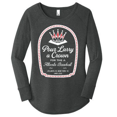 Pour Larry A Crown Atlanta Baseball Women's Perfect Tri Tunic Long Sleeve Shirt