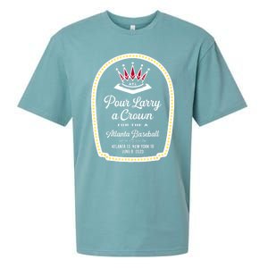 POUR LARRY A CROWN Home Run Celebration Funny Sueded Cloud Jersey T-Shirt