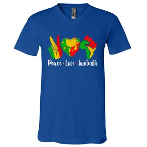 Peace Love Juneteenth Funny Black History Month Graphic Funny Gift V-Neck T-Shirt