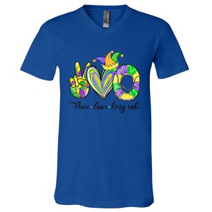 Peace Love King Cake Mardi Gras Funny Gift V-Neck T-Shirt