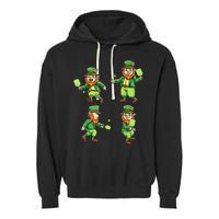 Pickleball Leprechauns St Patrick's Day Pickleball Player Garment-Dyed Fleece Hoodie