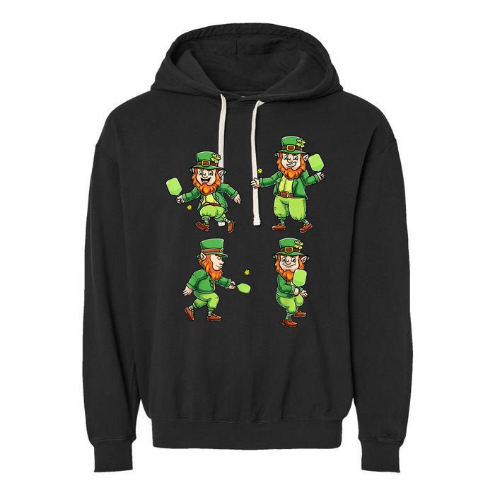 Pickleball Leprechauns St Patrick's Day Pickleball Player Garment-Dyed Fleece Hoodie