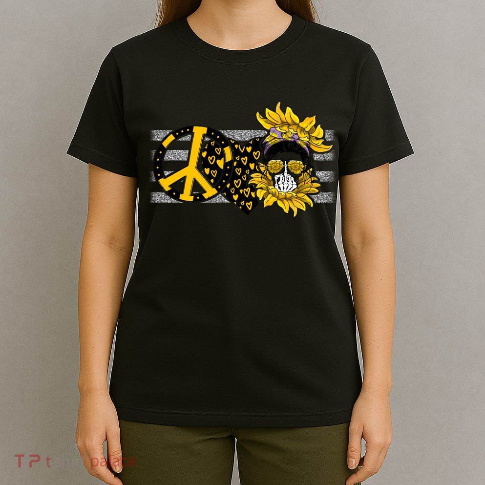 Peace Love Skull Mom Mother's Day Gift T-Shirt