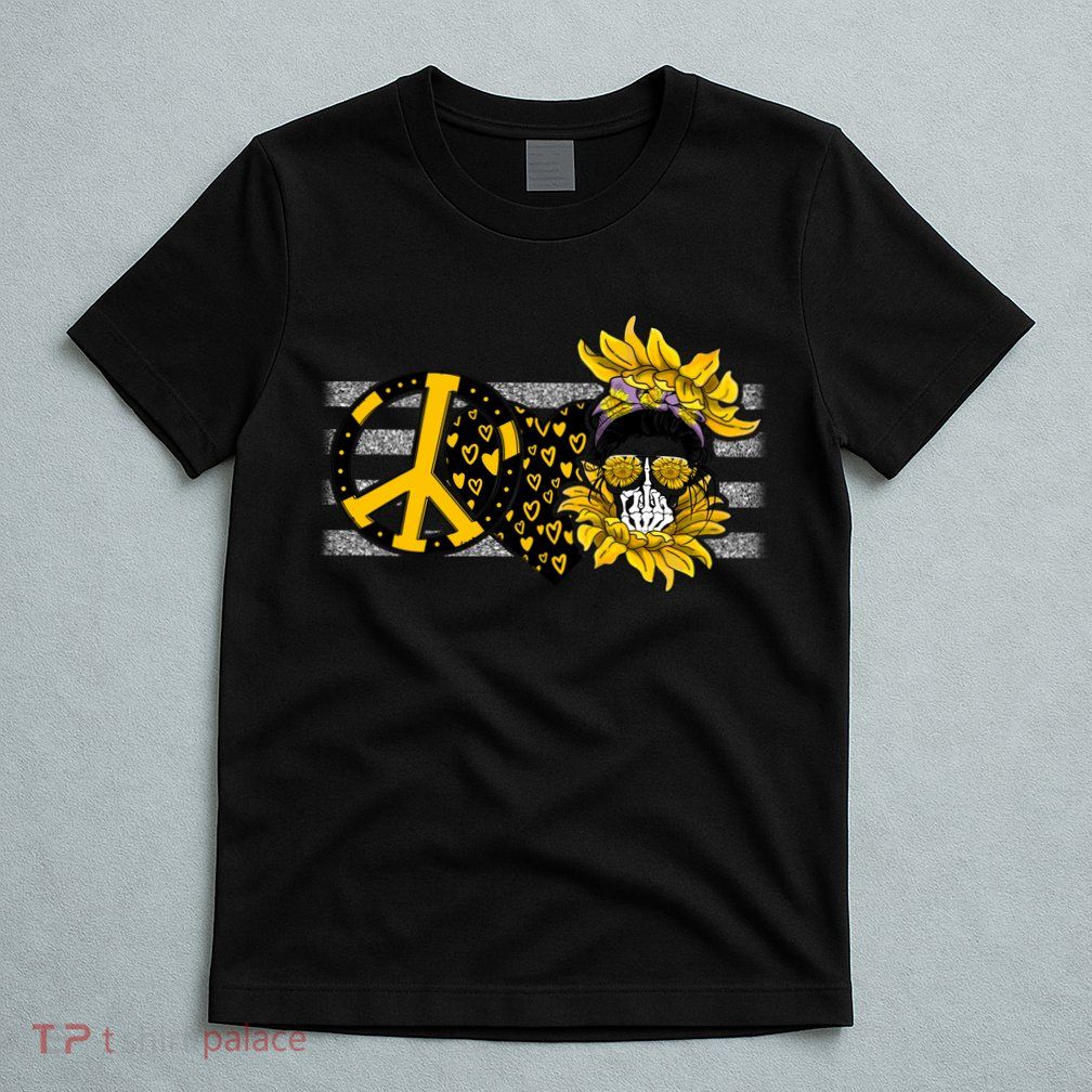 Peace Love Skull Mom Mother's Day Gift T-Shirt