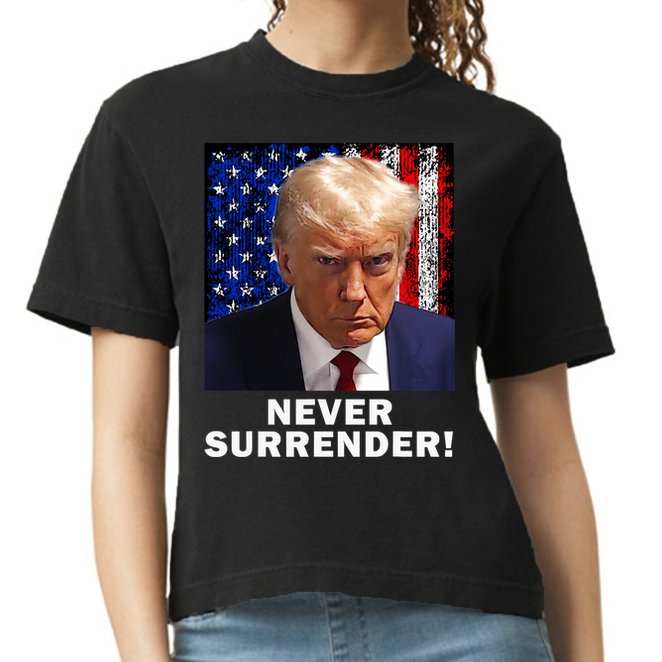 President Legend Trump 2024 Mugshot Never Surrender Comfort Colors Boxy T-Shirt