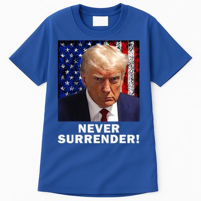 President Legend Trump 2024 Mugshot Never Surrender Tall T-Shirt