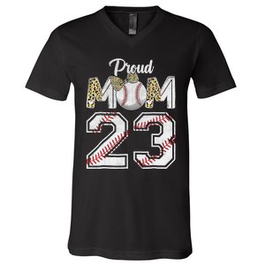 Proud Mom 23 Graduation Mother's Day Baseball Leopard V-Neck T-Shirt