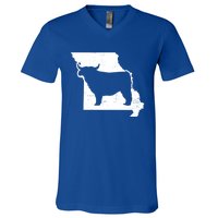 Patriotic Missouri 4th July Design Highland Cow Gift V-Neck T-Shirt