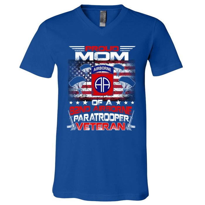 Proud Mom 82nd Airborne Paratrooper Veteran Flag Gift V-Neck T-Shirt