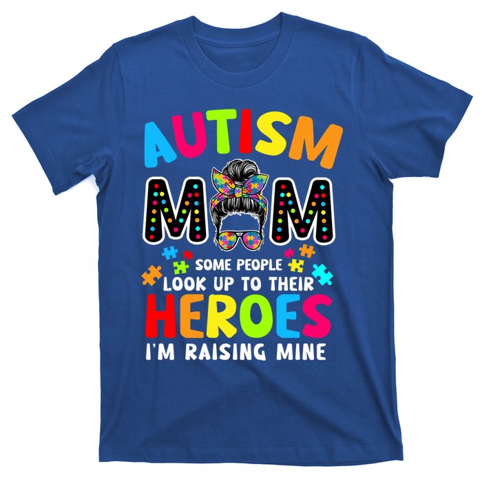 Puzzle Mommy Mama Autism Mom Raising Heroes Messy Bun Gift T-Shirt