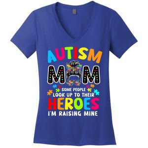 Puzzle Mommy Mama Autism Mom Raising Heroes Messy Bun Gift Women's V-Neck T-Shirt