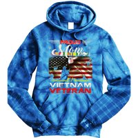 Proud Mom Of Vietnam Veteran Cool Gift Funny Gift Tie Dye Hoodie