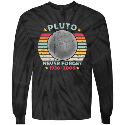 Pluto Never Forget Funny Space Vintage Retro Astronomy Tie-Dye Long Sleeve Shirt