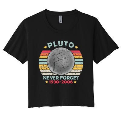 Pluto Never Forget Funny Space Vintage Retro Astronomy Women's Crop Top Tee