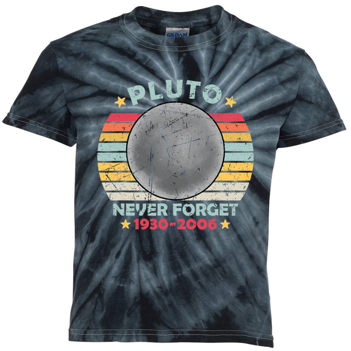 Pluto Never Forget Funny Space Vintage Retro Astronomy Kids Tie-Dye T-Shirt