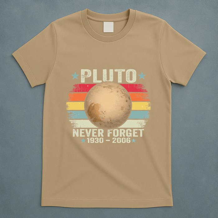 Pluto Never Forge Funny Space Science T-Shirt