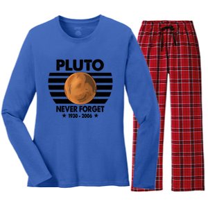 Pluto Never Forget Gift Women's Long Sleeve Flannel Pajama Set 