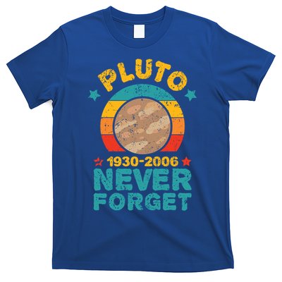 Pluto Never Forget Remember 1930 2006 Vintage Gift T-Shirt