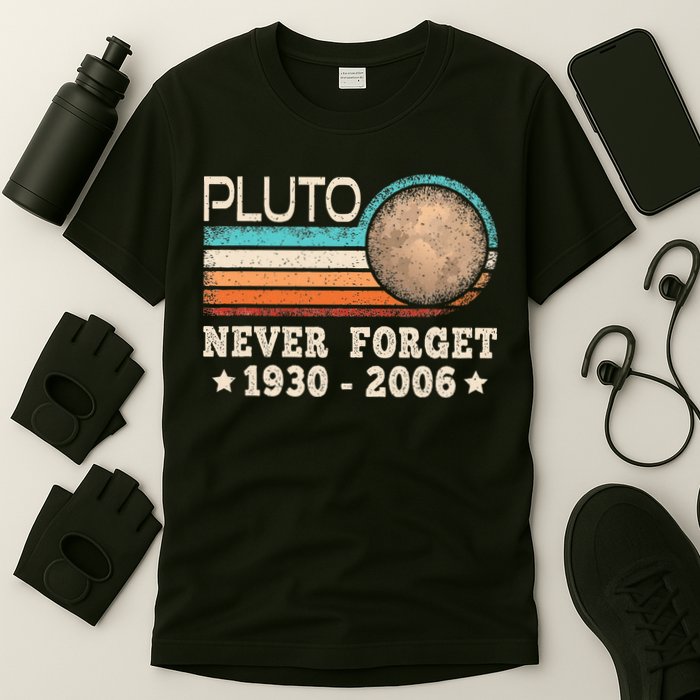Pluto Never Forget Funny Planet Space Science T-Shirt