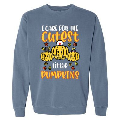 Pumpkins Nurse Halloween Scrub Top Fall Thanksgiving Women Garment-Dyed Sweatshirt