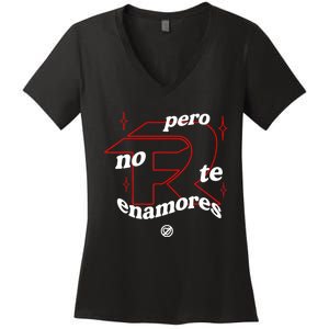 Pero No Te Enamores Fuerza Pnte Women's V-Neck T-Shirt