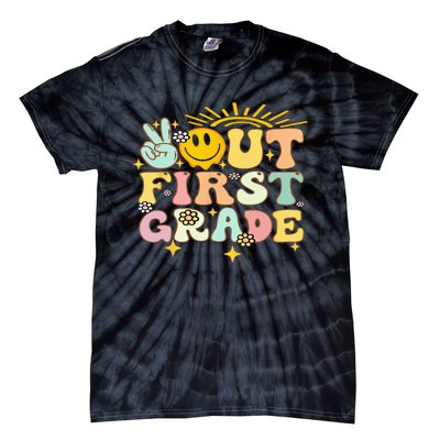 Peace Out 1St Grade Graduation Last Day Of School Groovy Tie-Dye T-Shirt