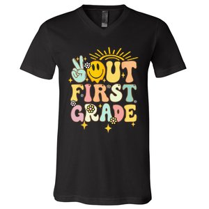 Peace Out 1st Grade Graduation Last Day of School Groovy V-Neck T-Shirt