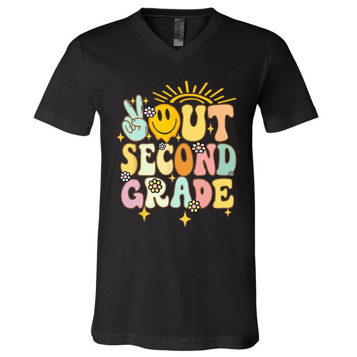 Peace Out 2nd grade graduation last day of school Groovy V-Neck T-Shirt