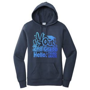 Peace Out 2Nd Grade Hello 3Rd Grade Teacher Graduation Cap Funny Gift Women's Pullover Hoodie