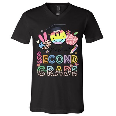 Peace Out 2nd Second Grade Graduation Last Day Of School V-Neck T-Shirt