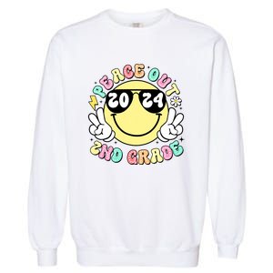 Peace Out 2nd Grade Retro Smile Last Day Of School 2024 Garment-Dyed Sweatshirt